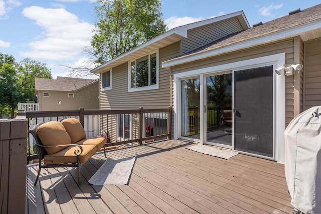 2174 Ponds Way, Shakopee, MN 55379 - wooden terrace with an outdoor living space