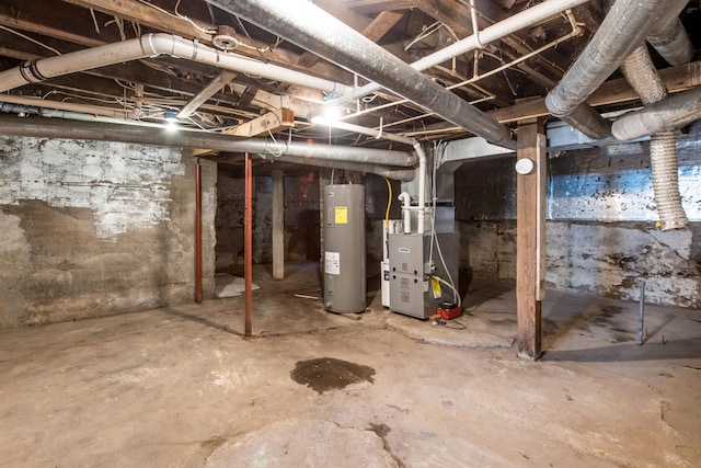 610 2nd St SW, Wadena, MN 56482 - unfinished below grade area featuring water heater and heating unit