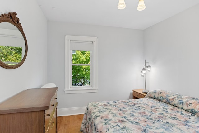 275 Pascal St S, Saint Paul, MN 55105 - bedroom with light wood-type flooring and baseboards