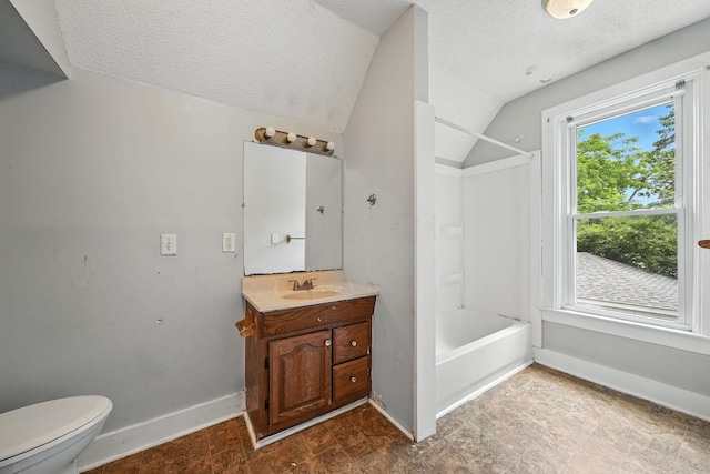 870 Clark St, Saint Paul, MN 55130 - full bath featuring a textured ceiling, vanity, vaulted ceiling, and  shower combination