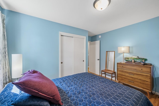 3420 Parkview Blvd, Robbinsdale, MN 55422 - bedroom with wood finished floors and a closet