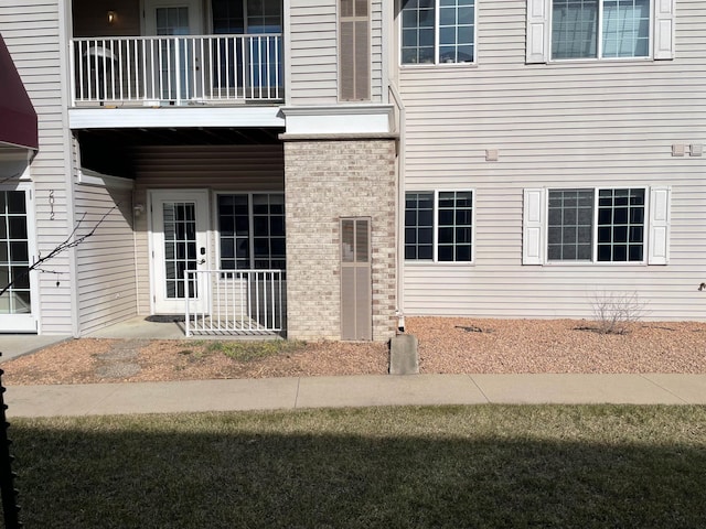 2012 11th Ave SE Unit B, Rochester, MN 55904 - doorway to property featuring a balcony
