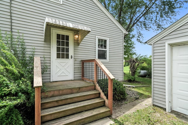 8775 County Road 10 E, Waconia, MN 55387 - entrance to property featuring a garage