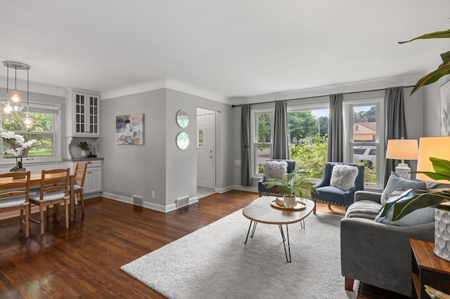 6045 Oakland Ave, Minneapolis, MN 55417 - living room with wood finished floors and baseboards
