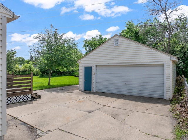1622 3rd St NE, Rochester, MN 55906 - view of detached garage
