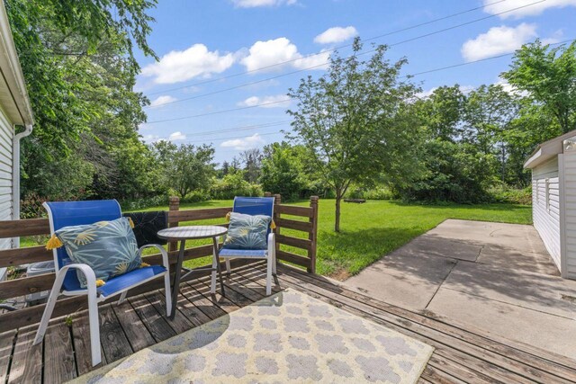 1622 3rd St NE, Rochester, MN 55906 - view of patio featuring view of scattered trees