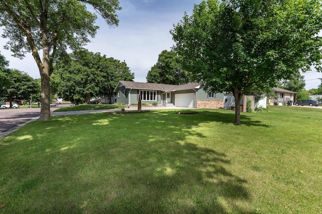 1035 Jefferson Pl, Fergus Falls, MN 56537 - photo 2