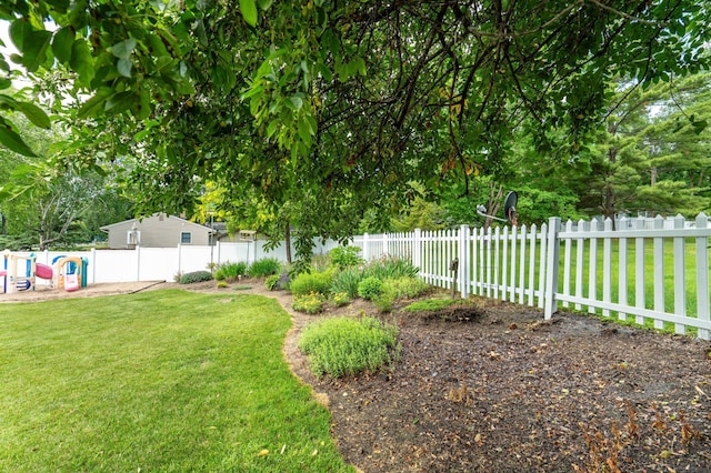 1430 Hoot Lake Dr, Fergus Falls, MN 56537 - view of yard