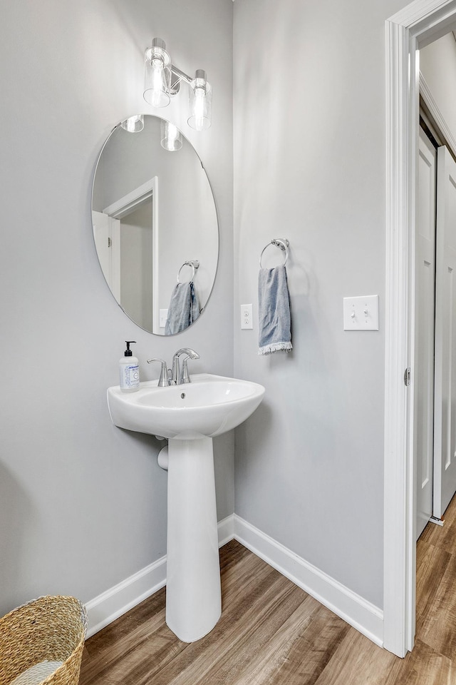6439 Alvina Ct, Inver Grove Heights, MN 55077 - bathroom with wood finished floors