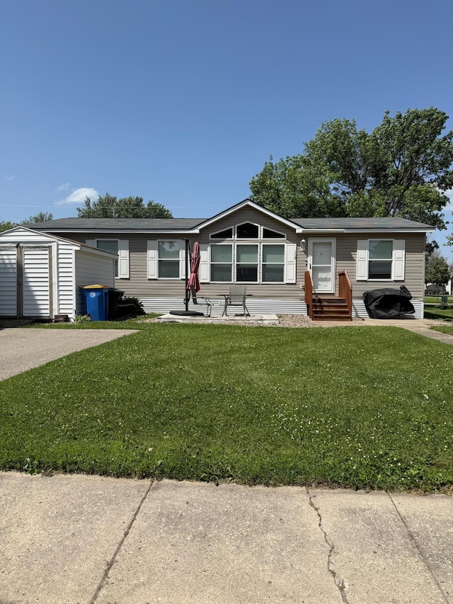 108 Wilson Dr, Owatonna, MN 55060 - photo 1