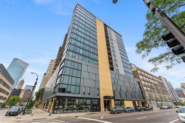 740 Portland Ave Unit 801, Minneapolis, MN 55415 - view of property featuring a view of city