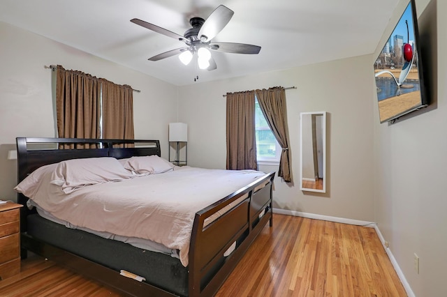 16725 Anna Trl SE, Prior Lake, MN 55372 - bedroom featuring light wood-style flooring and a ceiling fan
