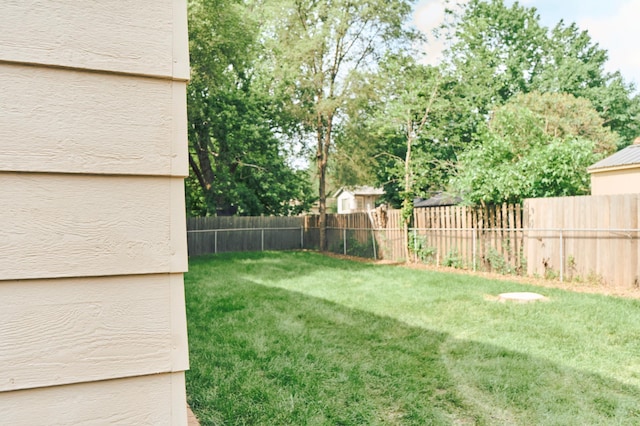 7467 Meadowwood Ct, Brooklyn Park, MN 55444 - view of fenced backyard