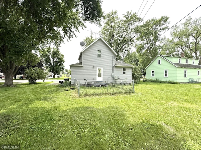 208 Cleveland St SE, Silver Lake, MN 55381 - back of house