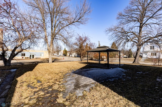 320 Elm St, Crookston, MN 56716 - view of yard featuring a gazebo