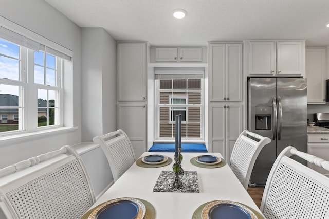 7558 Woods Edge Blvd, Lino Lakes, MN 55014 - dining room featuring recessed lighting