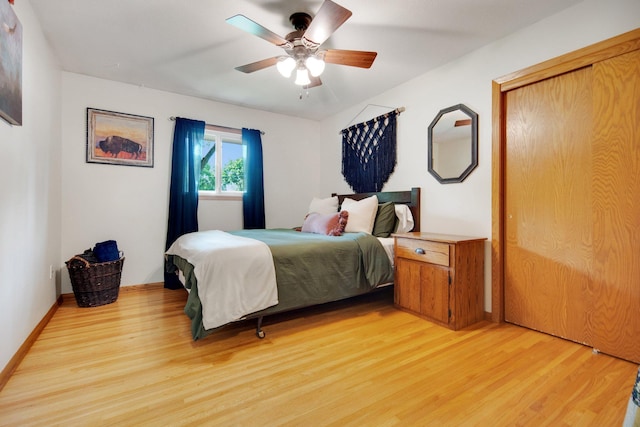 124 Willow Dr SW, Saint Michael, MN 55376 - bedroom featuring light wood-style floors, a closet, and ceiling fan