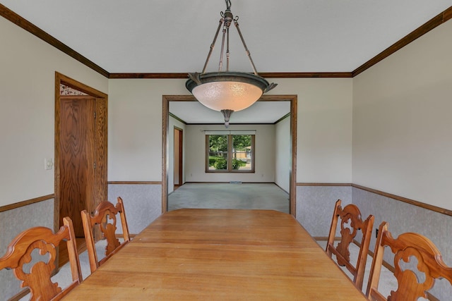 1044 Borgert Ave, Saint Cloud, MN 56303 - dining space featuring ornamental molding and carpet floors