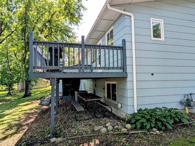 314 11th St, Montevideo, MN 56265 - back of property with a wooden deck