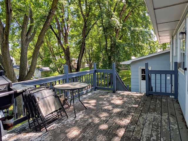 314 11th St, Montevideo, MN 56265 - view of wooden terrace