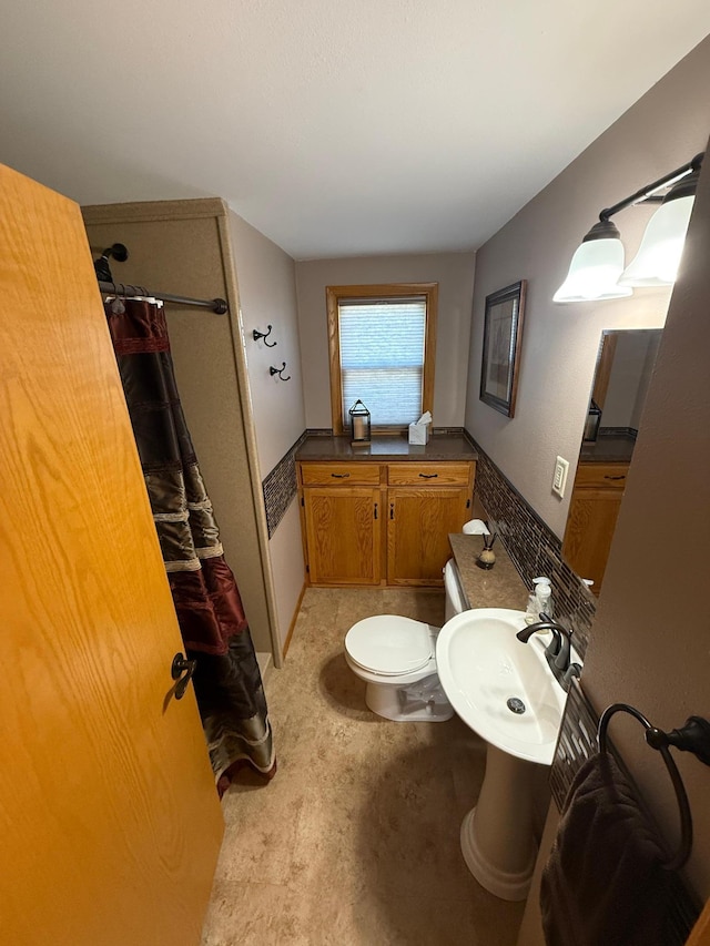 411 Vernon Ave, Morgan, MN 56266 - full bathroom with a sink and a shower with shower curtain