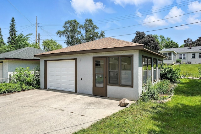1464 Kent St, Saint Paul, MN 55117 - garage featuring concrete driveway