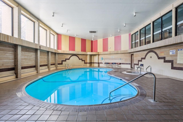 6650 Vernon Ave S Unit 111, Edina, MN 55436 - view of indoor pool