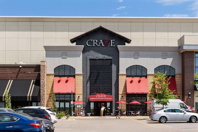 8356 Townsend Dr, Eden Prairie, MN 55344 - view of commercial location featuring uncovered parking