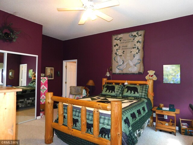 37452 Deer St, Aitkin, MN 56431 - carpeted bedroom with a ceiling fan