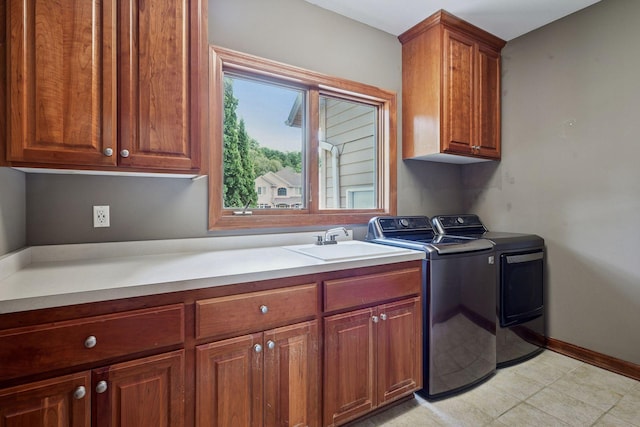 15208 Fairway Heights Rd NW, Prior Lake, MN 55372 - washroom featuring cabinet space and independent washer and dryer