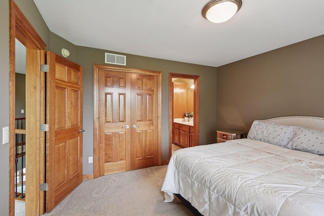 15208 Fairway Heights Rd NW, Prior Lake, MN 55372 - bedroom featuring carpet flooring, a closet, and ensuite bathroom