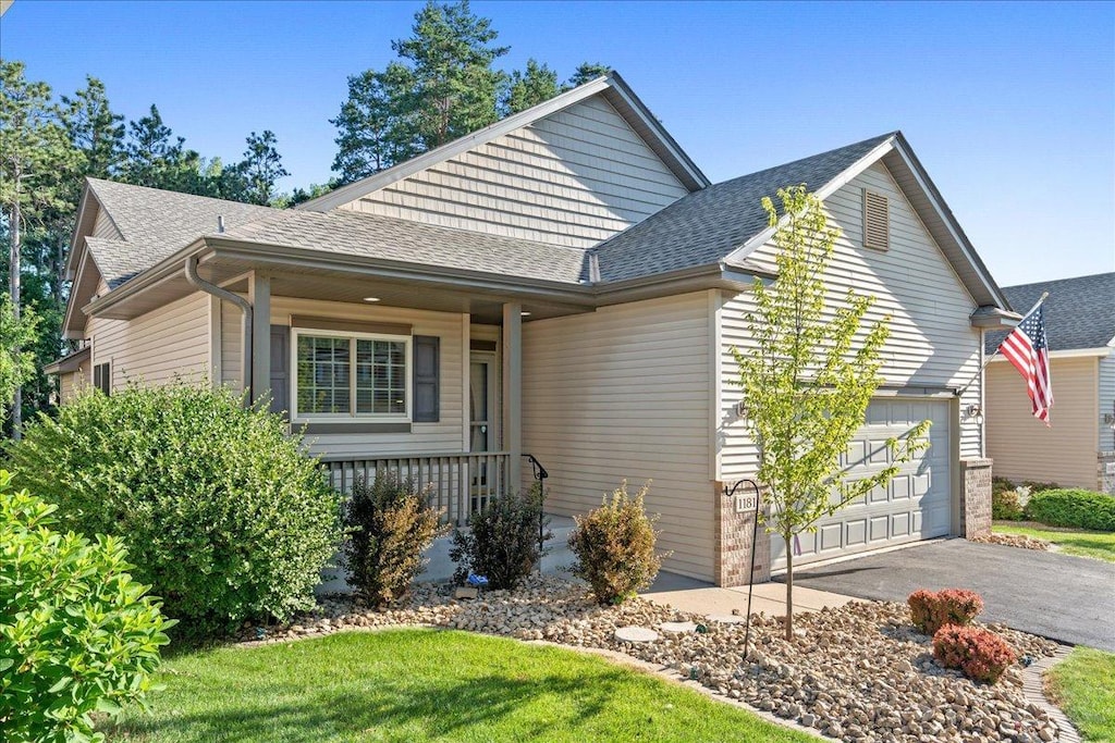 1181 Sterling Cir N, Maplewood, MN 55119 - photo 1