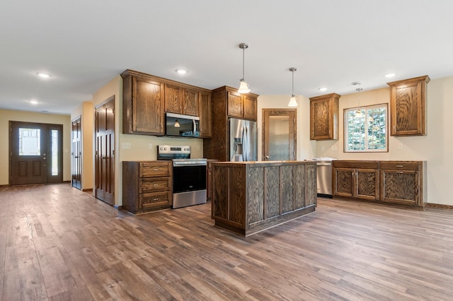 605 Colfax St, Parkers Prairie, MN 56361 - photo 16