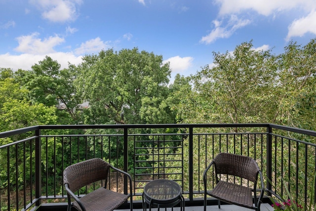 150 2nd St NE Unit B302, Minneapolis, MN 55413 - view of balcony