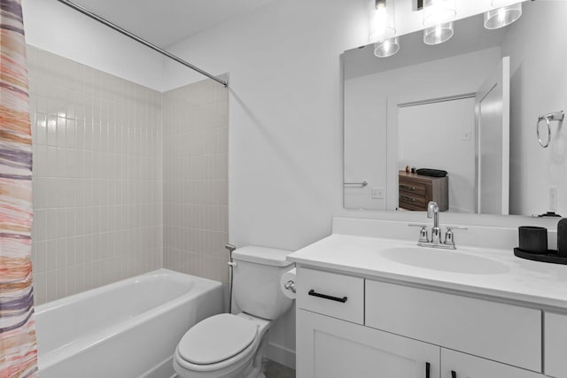 9612 Iron Horse Rd, Woodbury, MN 55129 - bathroom featuring vanity and shower / bathtub combination with curtain