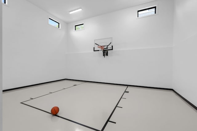 9612 Iron Horse Rd, Woodbury, MN 55129 - view of sport court