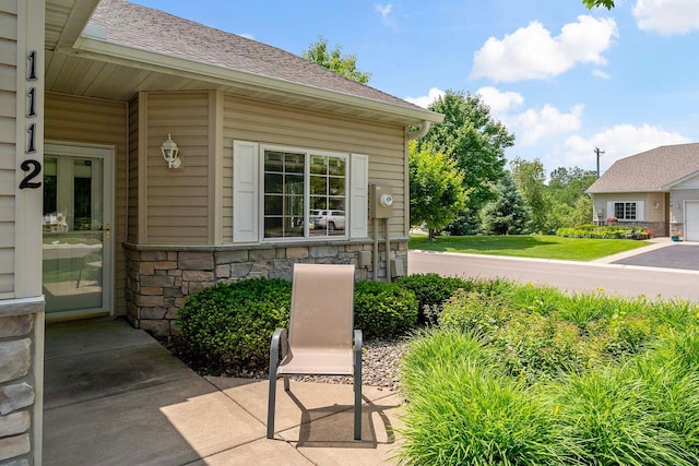 1112 Iris Dr, White Bear Twp, MN 55127 - view of patio / terrace