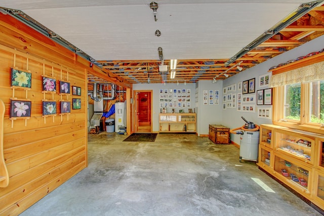 28395 Far N Dr, Nevis, MN 56467 - garage featuring water heater