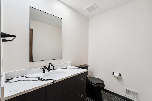 1775 Lexington Ave S Unit 26, Lilydale, MN 55118 - bathroom with toilet and vanity