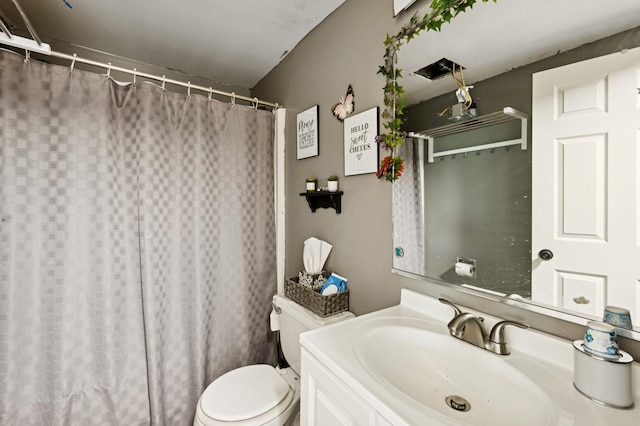 3950 Upper 75th St E, Inver Grove Heights, MN 55076 - full bathroom featuring vanity and curtained shower