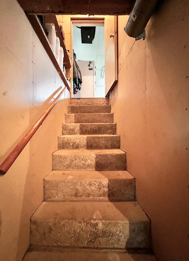4095 125th St SE, Granite Falls, MN 56241 - view of staircase