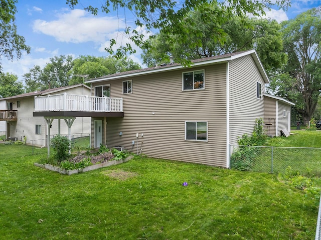 3902 Strathmore Ln SE, Rochester, MN 55904 - back of property featuring a deck