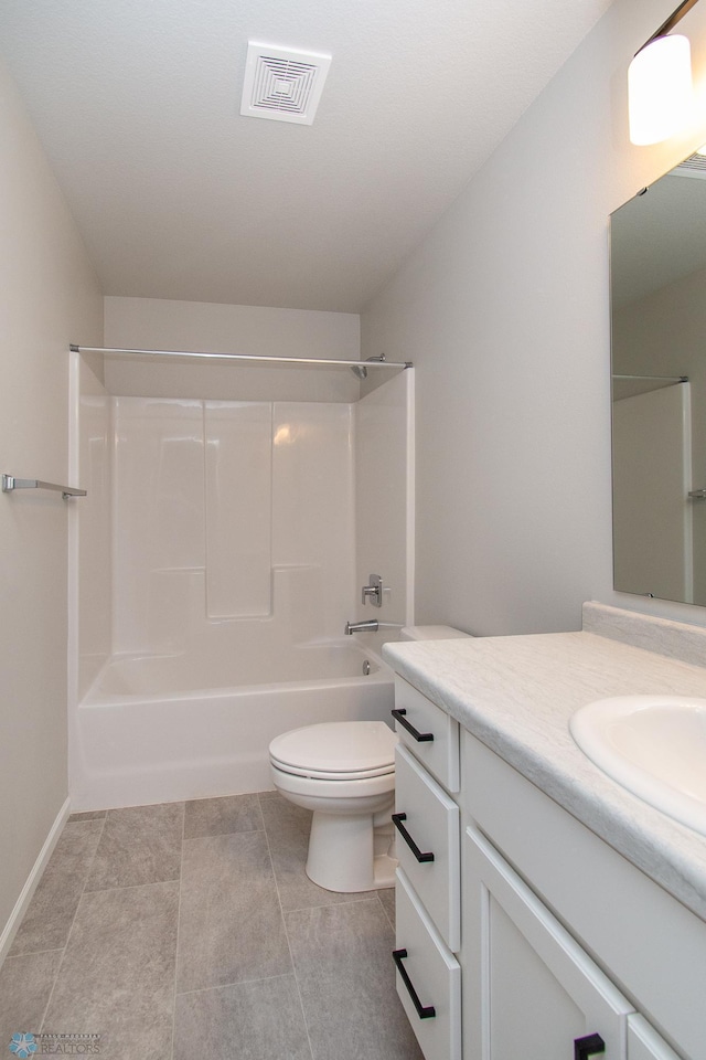 1449 68th Ave S, Fargo, ND 58104 - full bathroom with vanity and shower / bathtub combination