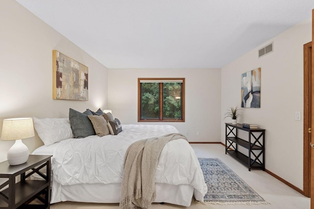 729 Summit Ave, Saint Paul, MN 55105 - bedroom featuring light colored carpet and baseboards