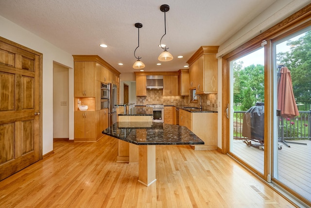 19335 Mckinley Ct, Shorewood, MN 55331 - photo 9