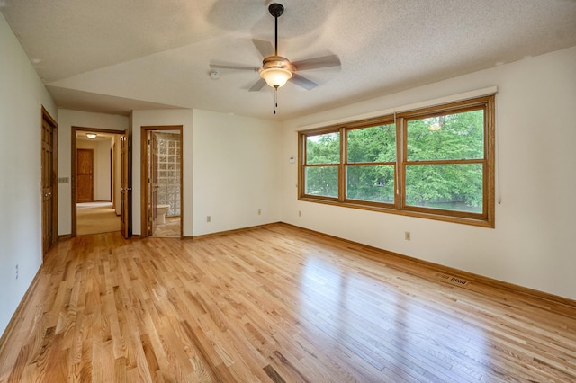 19335 Mckinley Ct, Shorewood, MN 55331 - photo 23