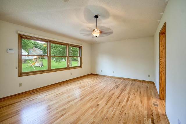 19335 Mckinley Ct, Shorewood, MN 55331 - photo 24