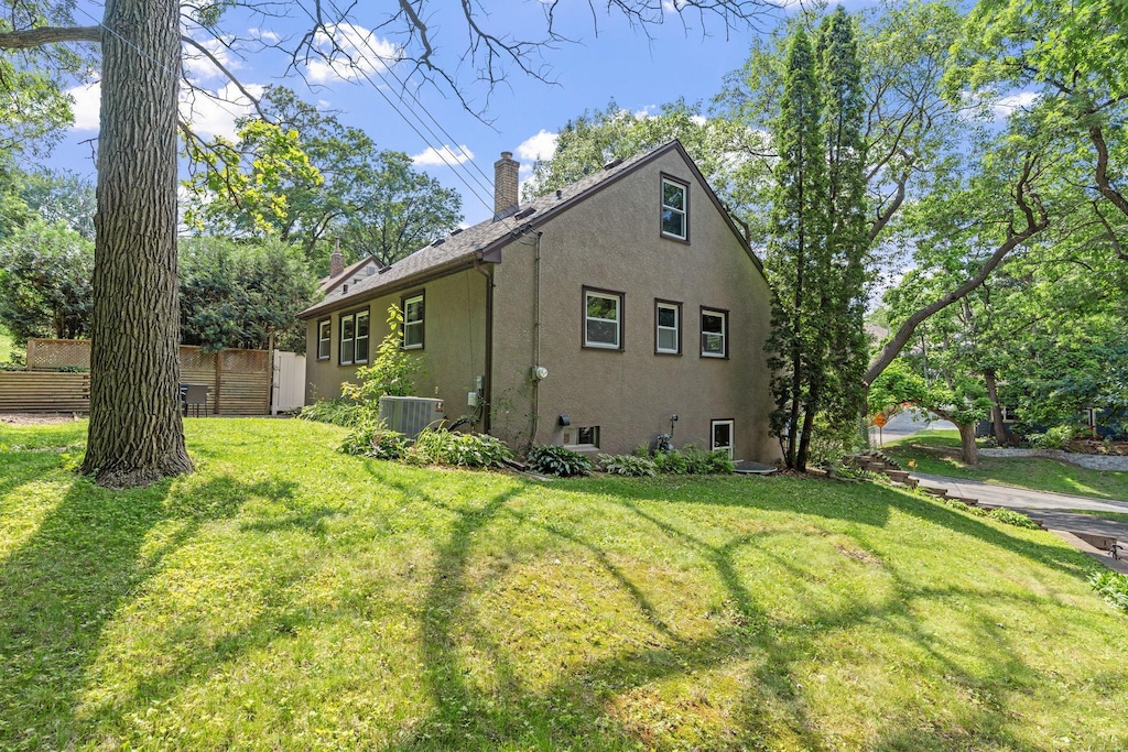 325 Stanley Ave S, Saint Paul, MN 55075 - photo 1