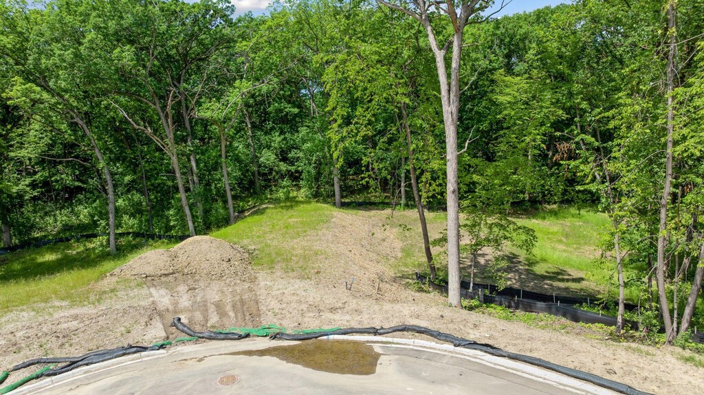 12806 Woodhaven Pl, Minnetonka, MN 55305 - photo 2