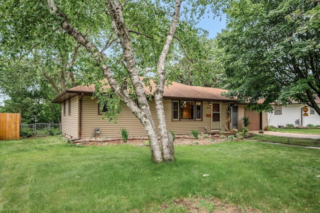 6121 Trinity Dr NE, Fridley, MN 55432 - single story home featuring an attached garage and driveway